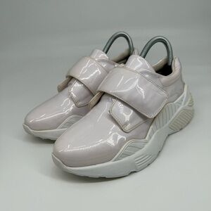 Jeffrey Campbell Womenโs Size 6 White Patinโ Leather Blade-Runr Sneaker Shoe